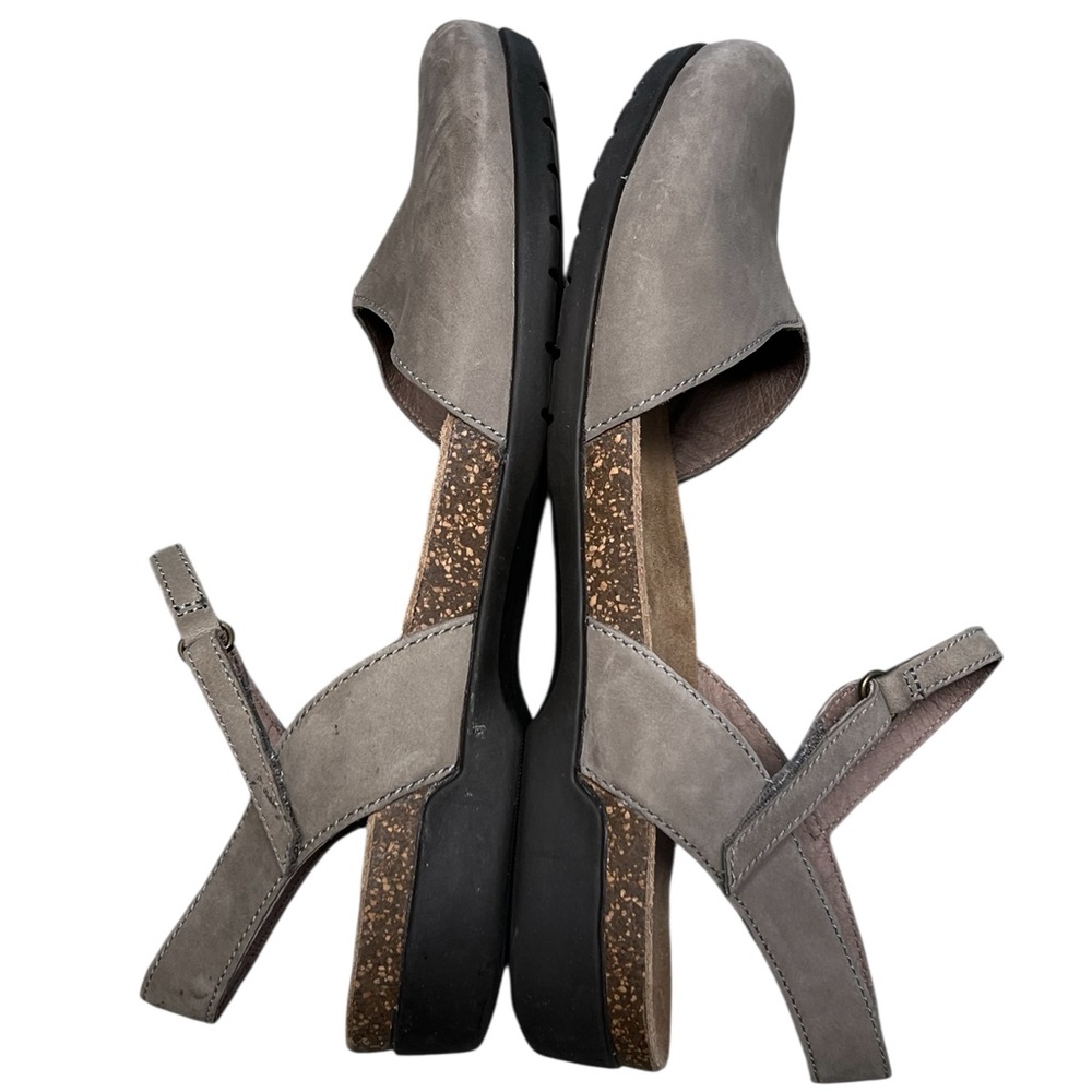 Dansko Rowan taupe nubuck leather closed toe comfort sandals - Picture 7 of 10